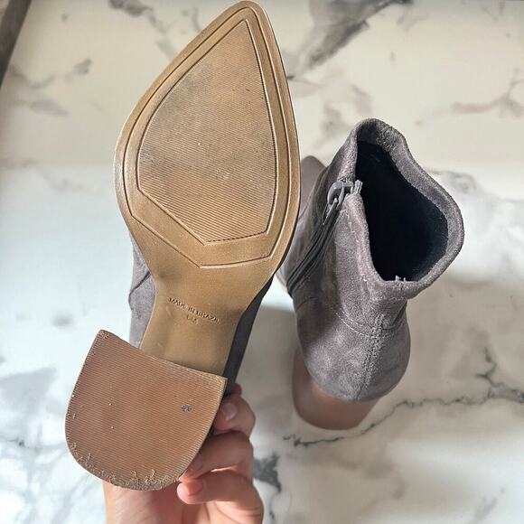 Steve Madden Gray Suede Touchdown Booties Size 6 - Picture 8 of 10